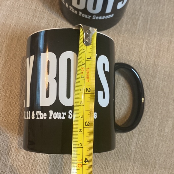 Jersey Boys Frankie Valli Vintage Black & White Coffee Mugs - Set of 2 LIKE NEW - Picture 8 of 13